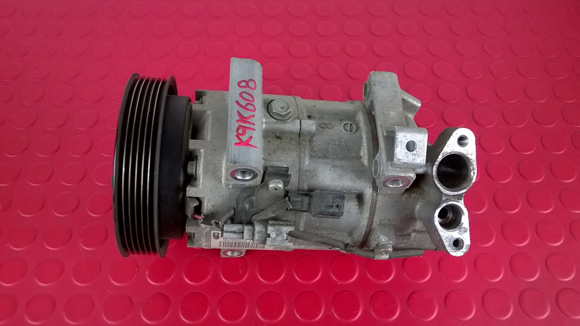 Peça - Compressor De Ar Condicionado - 926002352R [Renault Clio Iv]