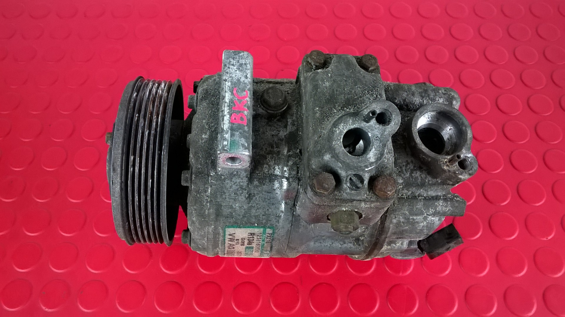 Peças - Compressor Ac - 1K0820803q / 8676F [Vw Golf V]