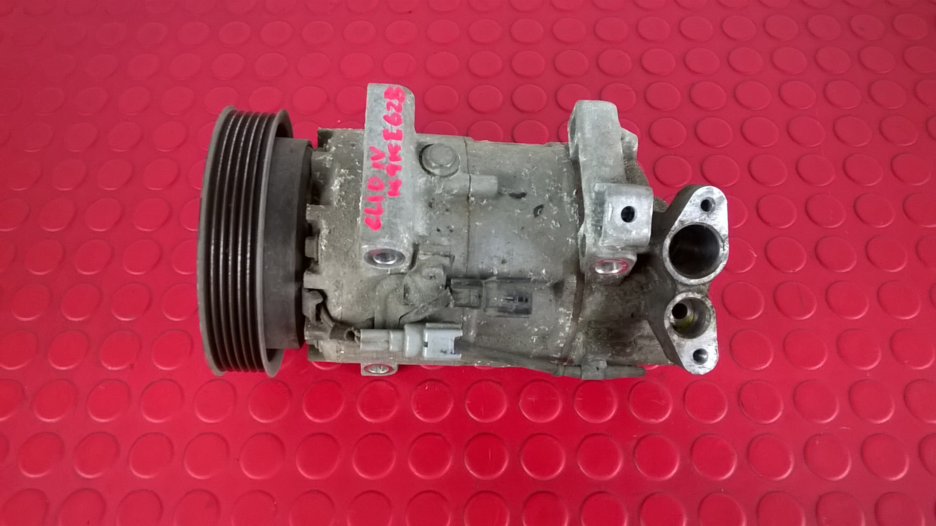 Peças - Compressor Ac - 926004990R / T72627ba [Renault Clio Iv]