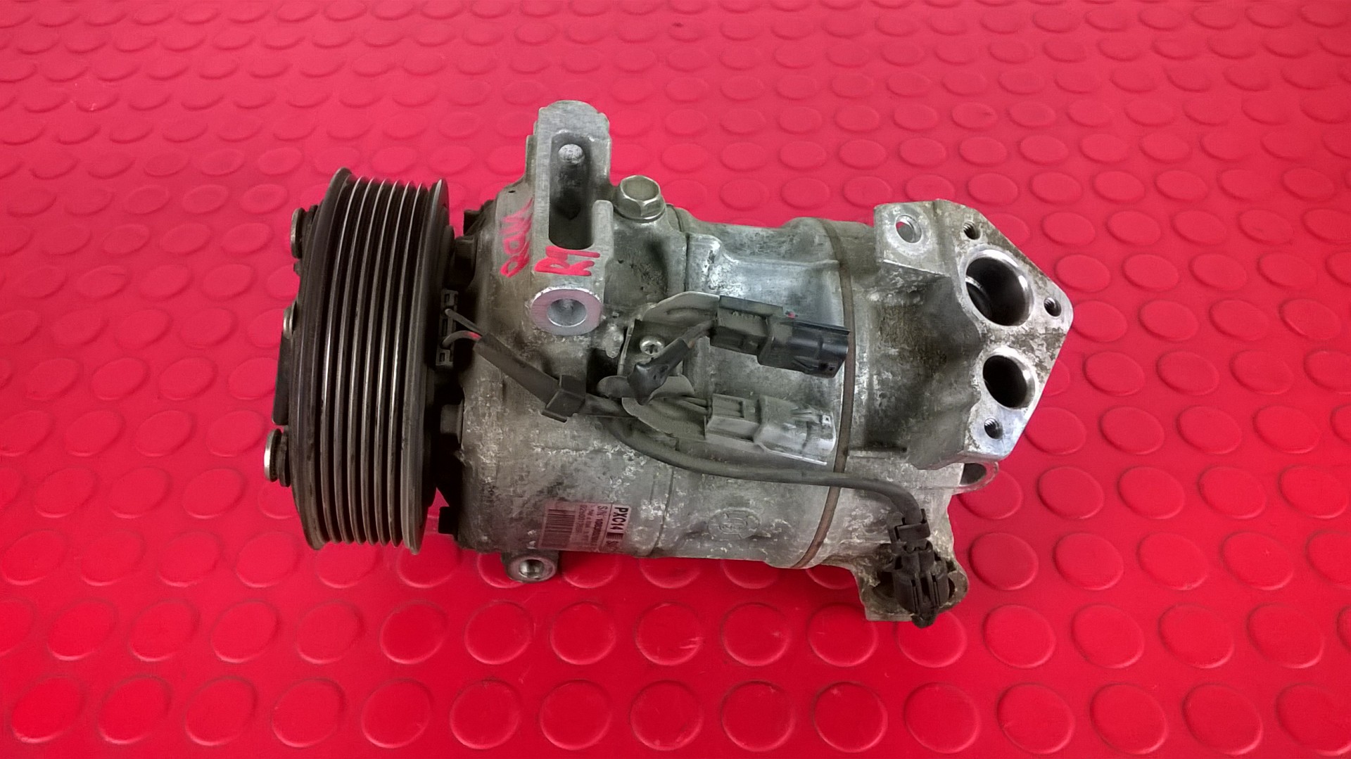 Peças - Compressor Ac -  926001268R [Renault Megane Iv]