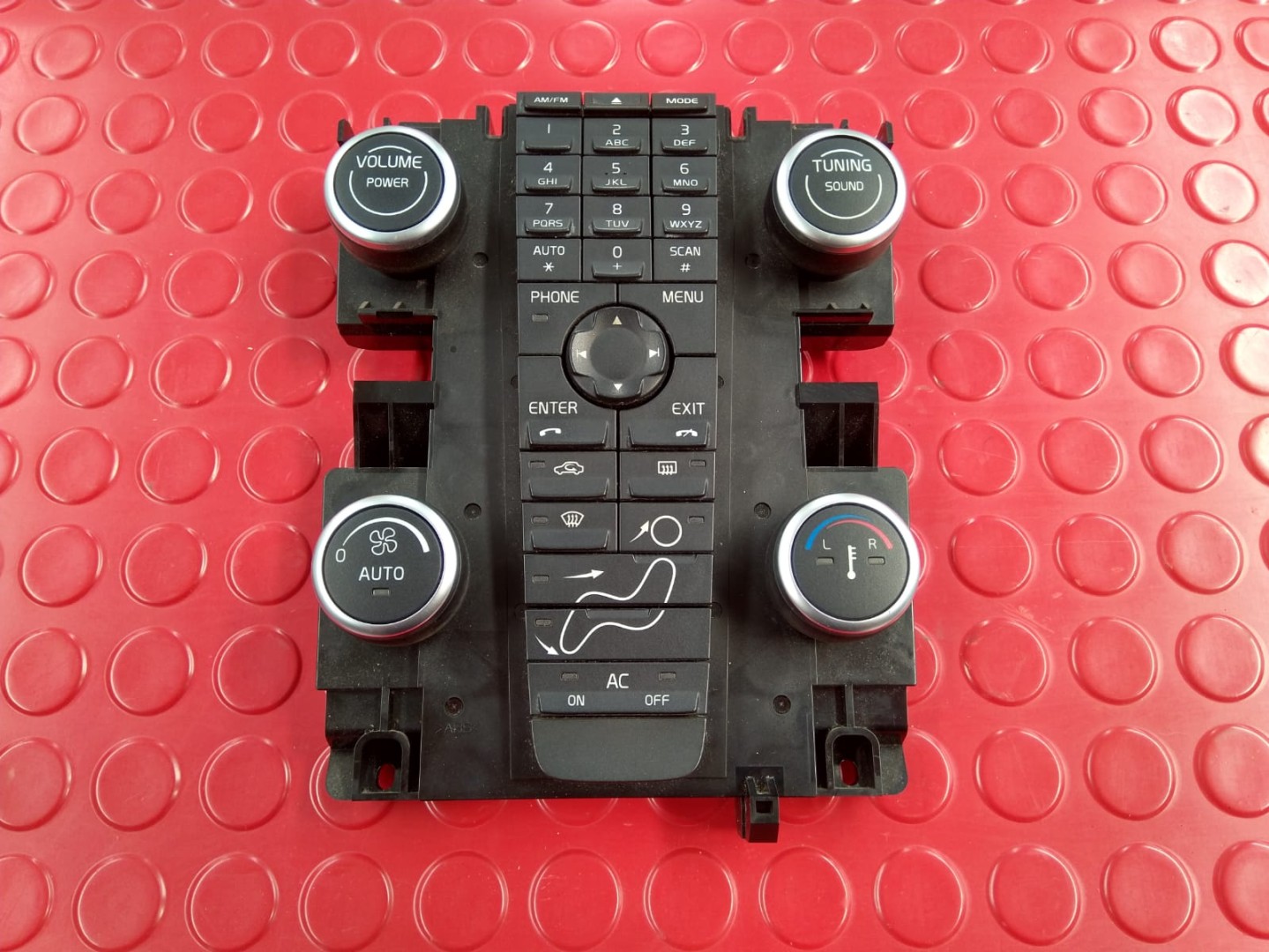 Peças - Teclado Multifunções - 31324237 [Volvo C30]