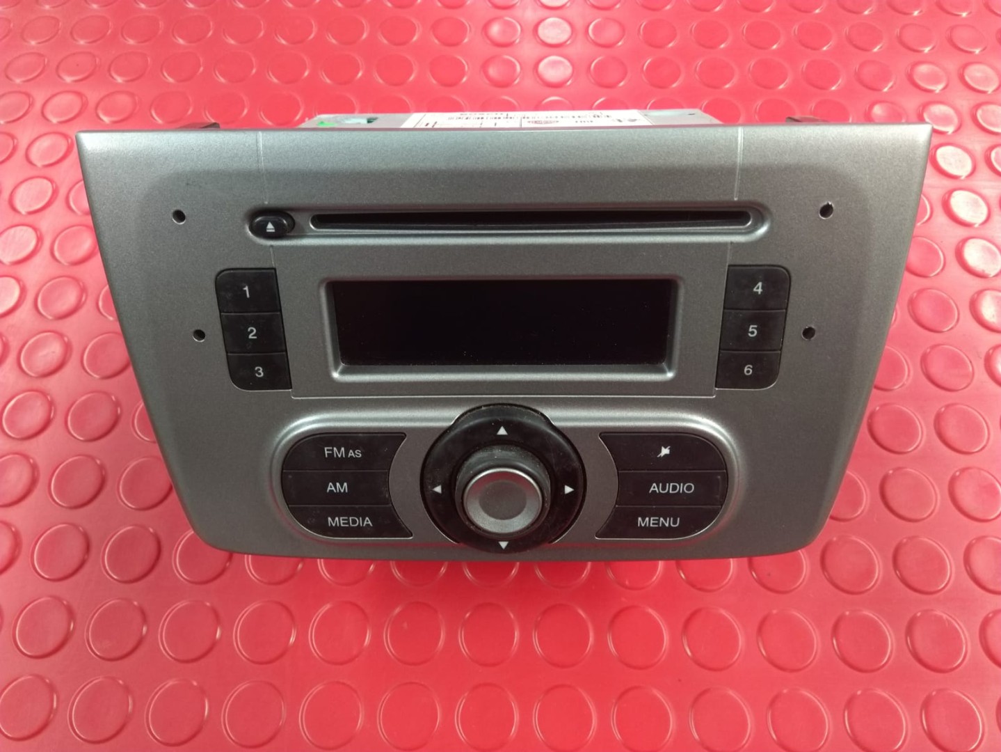 Peças - Rádio - 1560990530 / 7640331316 [Alfa Romeo Mito]