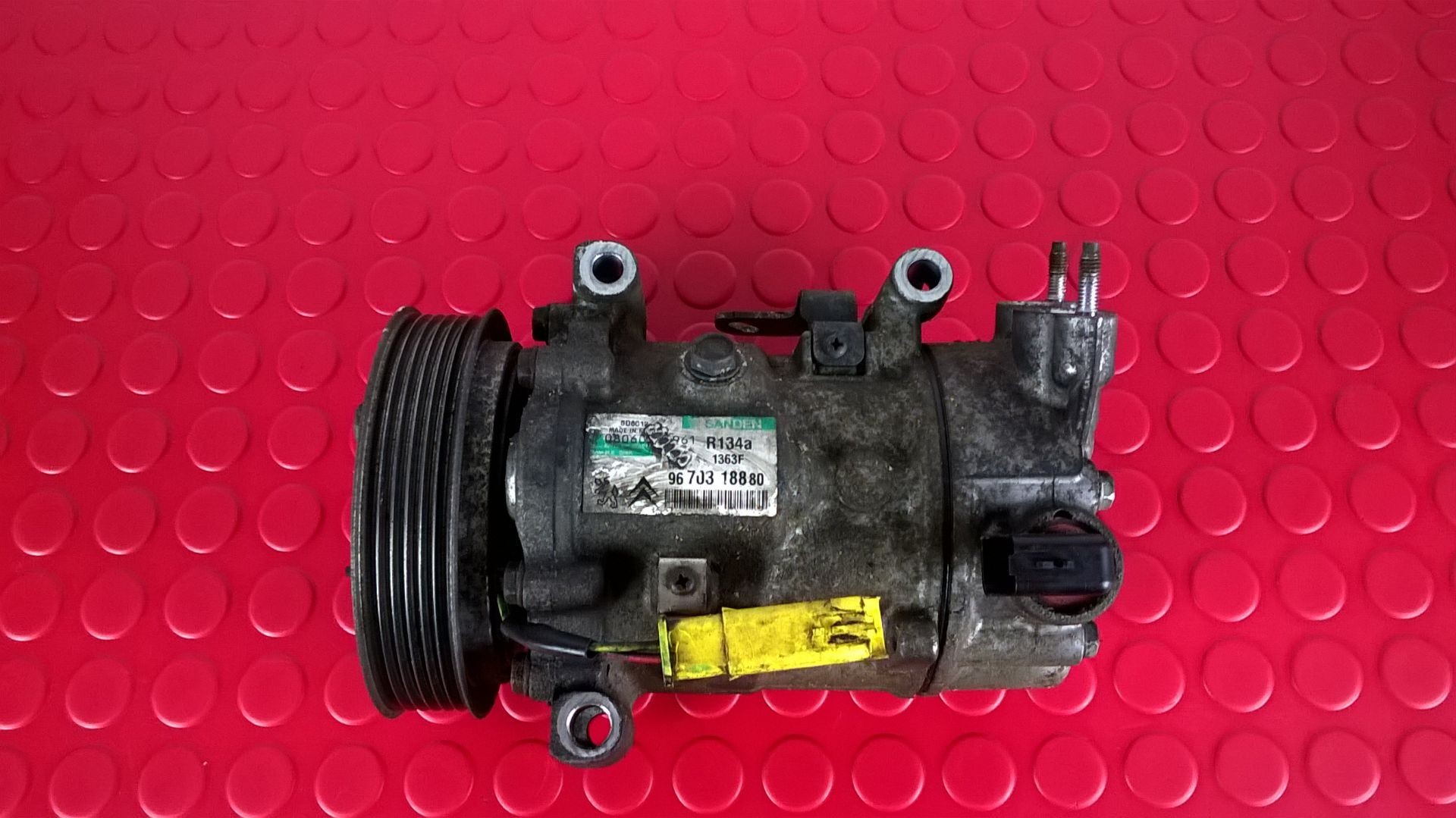 Peças - Compressor Ac - 9670318880 [Citroen Berlingo B9]